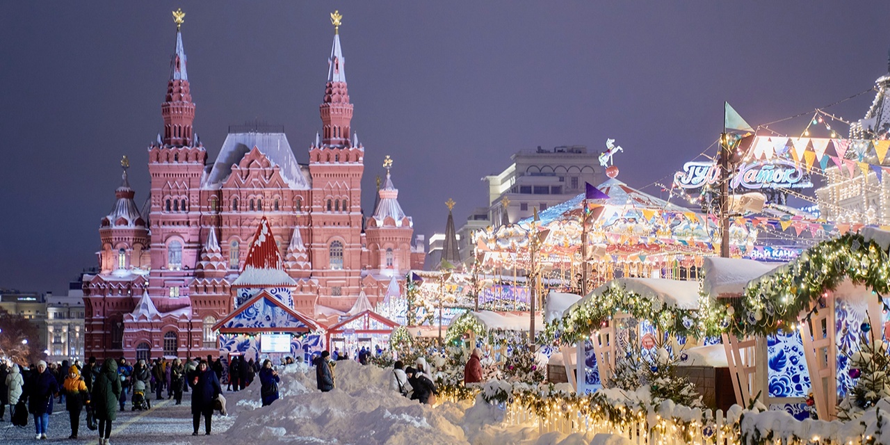 новогодний в москве